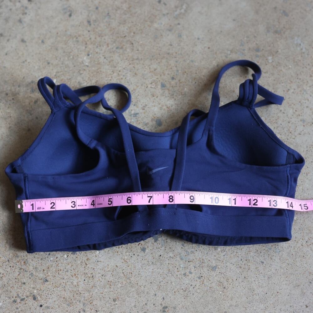 Nike Dri-FIT Alate Trace Strappy Sports Bra Navy Large - Picture 4 of 4